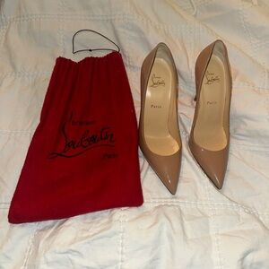 Christian Louboutin Beige Patent Leather Heels